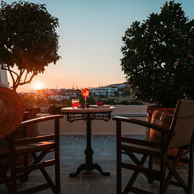 Proteas Hotel & Suites.