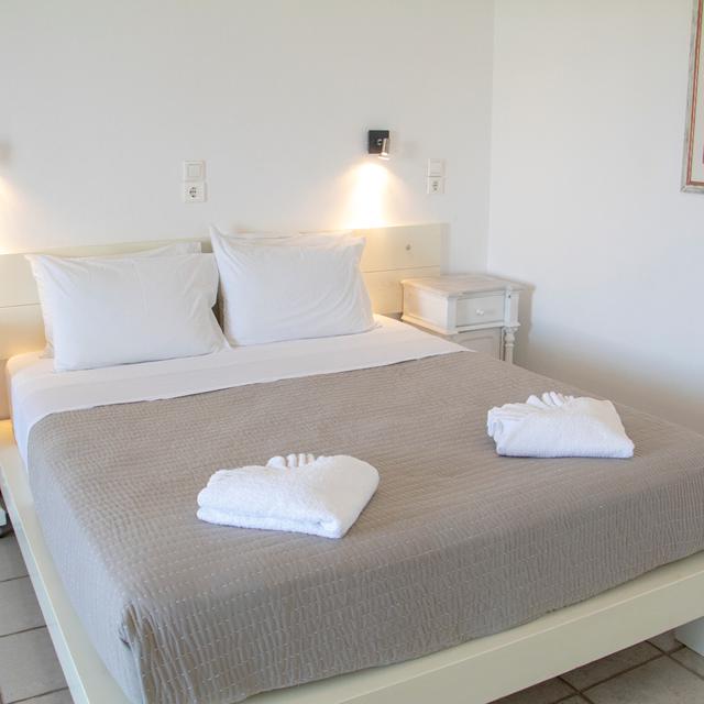 Hotel Manos.