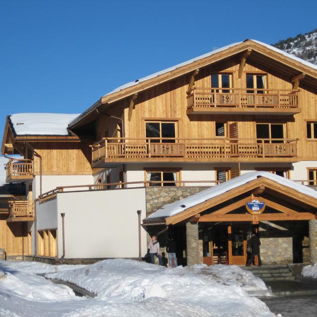 le-hameau-du-rocher-blanc