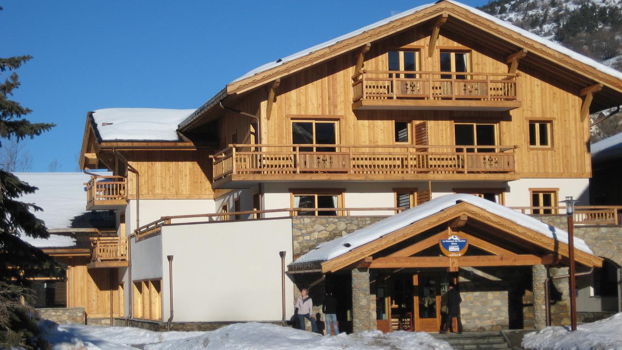 Le Hameau du Rocher Blanc