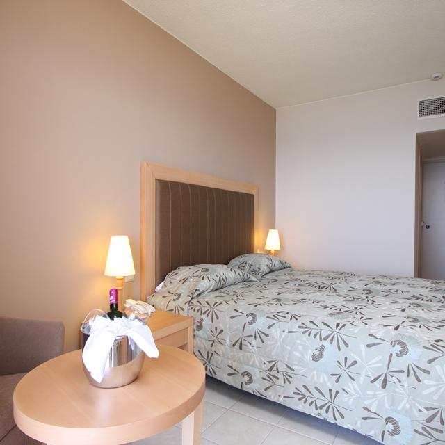 hotel-zakantha-beach