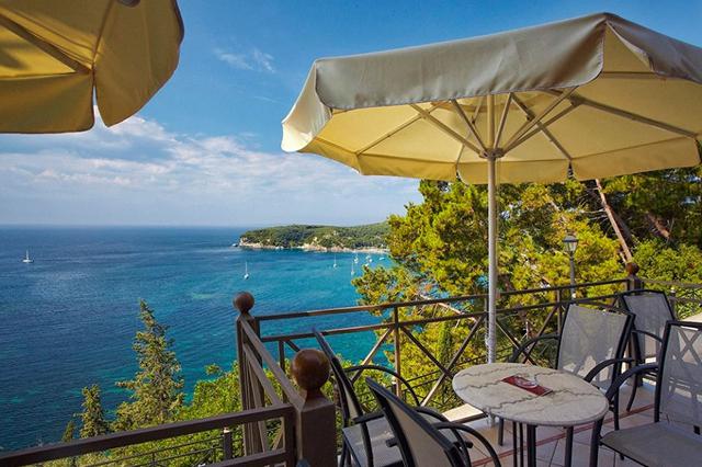 Vakantie 3.5* Parga € 633,- 【restaurant(s)】