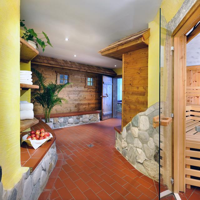 hotel-ferienwelt-kristall
