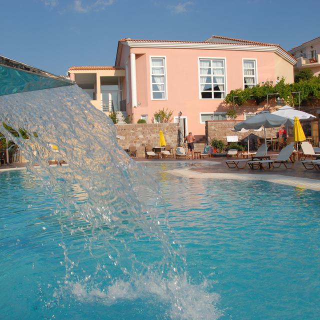 hotel-sunrise-resort-logies-en-ontbijt