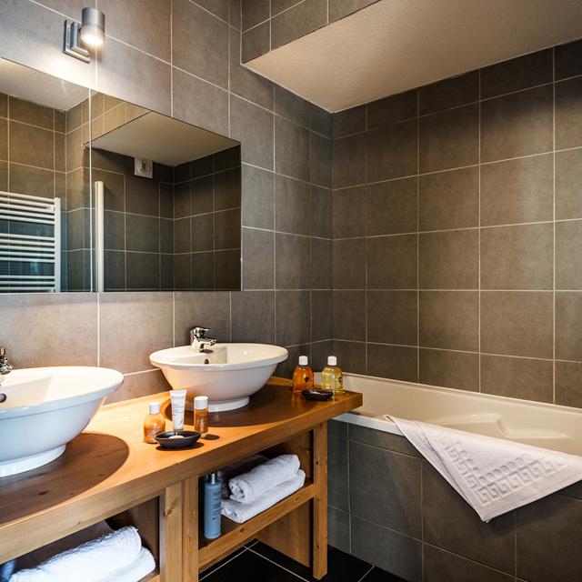 residence-lagrange-vacances-le-roc-belle-face