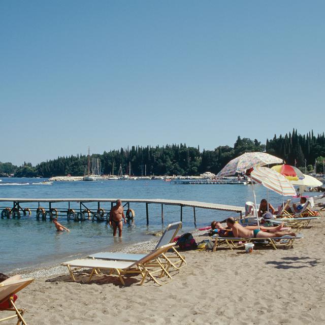 Hotel Ipsos Beach