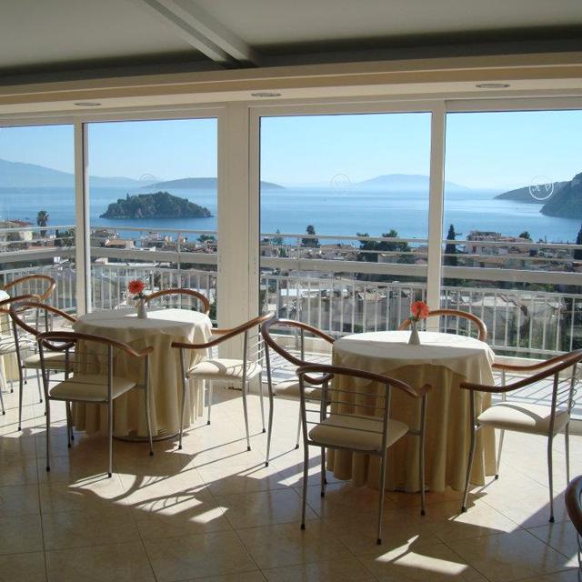 aparthotel-viaros
