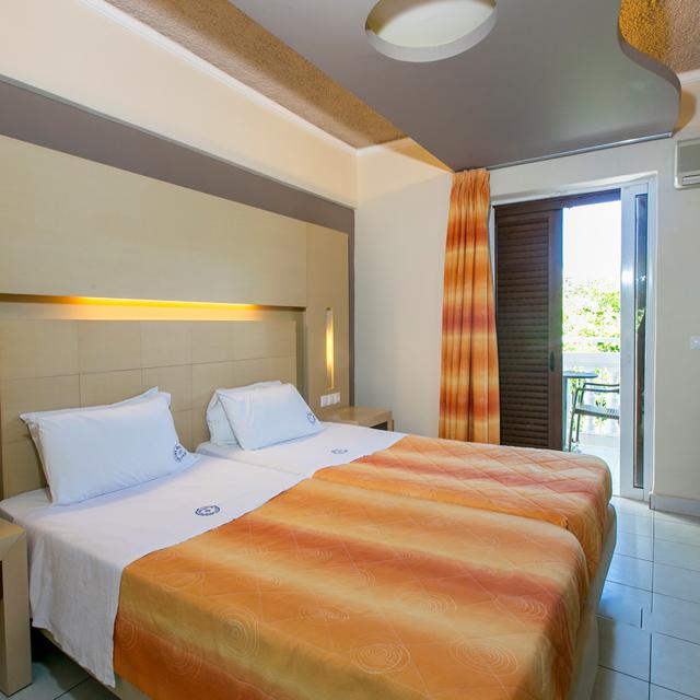 hotel-louros-beach