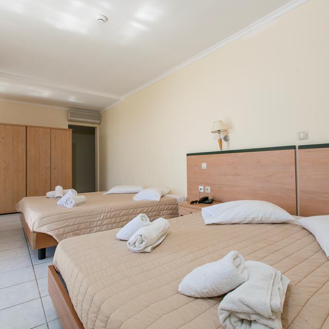 hotel-poseidon-beach