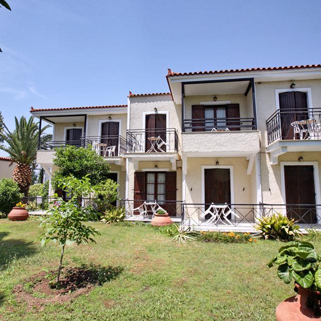 hotel-pela