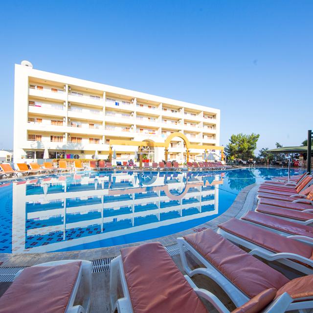 appartementen-tuntas-family-suites-kusadasi