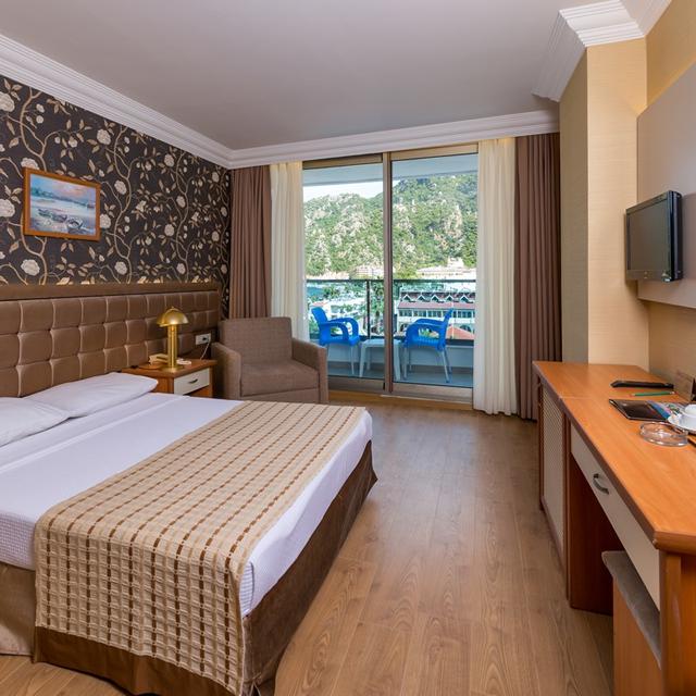 hotel-letoile-beach