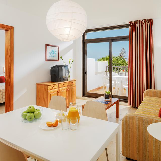 hotel-h10-suites-lanzarote-gardens