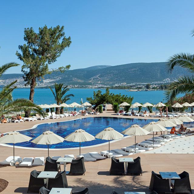 hotel-long-beach-club-nature