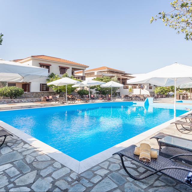 hotel-skopelos-holidays-spa