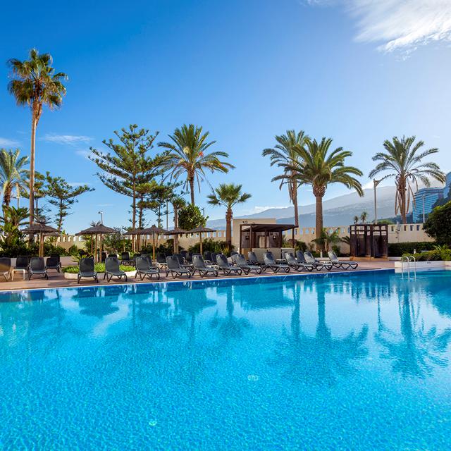hotel-melia-costa-atlantis-logies-en-ontbijt