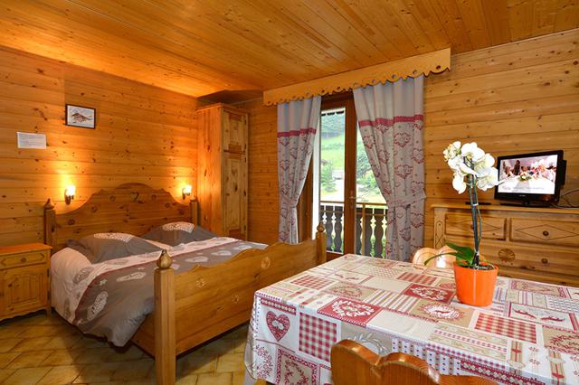 Sneeuwzeker 3* Châtel € 468,- ▷ wifi, parkeerplaats, restaurant(s), hond is welkom, zwembad, wellness, sauna