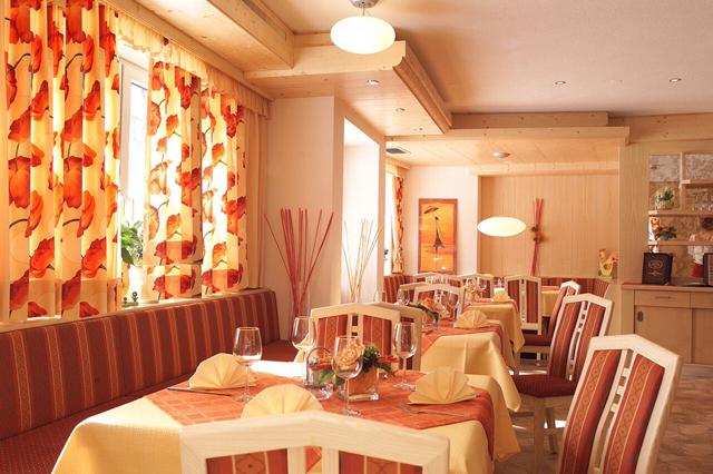 1-persoonskamer 3* St. Leonhard - Hochzeiger € 851,- 【met de hele familie】