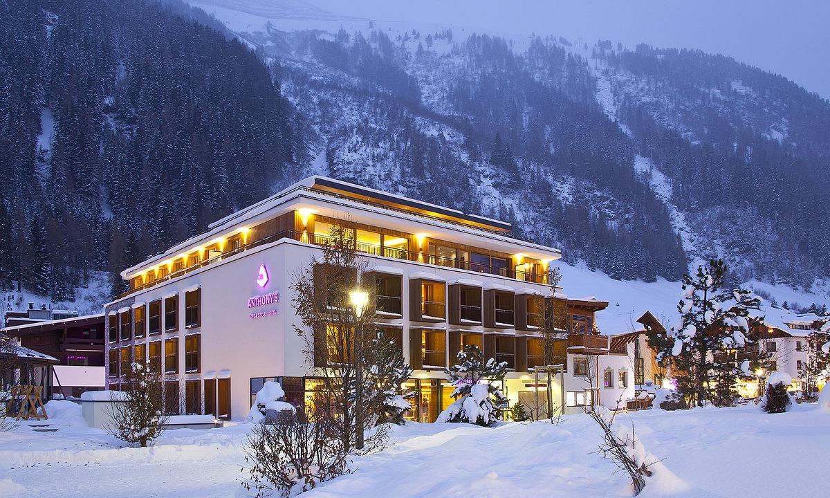 Anthony's Life & Style Hotel