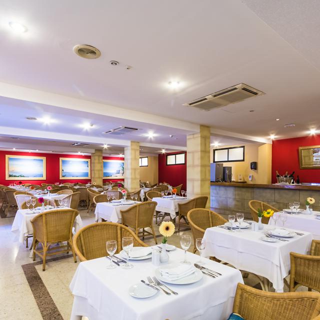 Aparthotel BlueBay Beach Club aanbieding