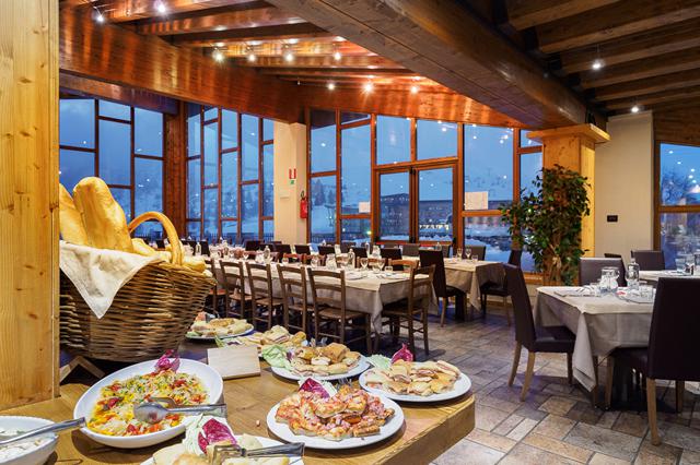 Appartement 4* Passo del Tonale € 622,- ➤ eigen vervoer