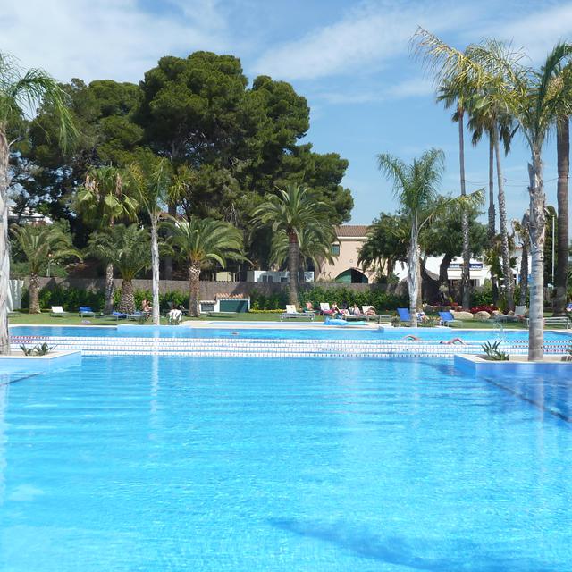 hotel-estival-el-dorado-resort
