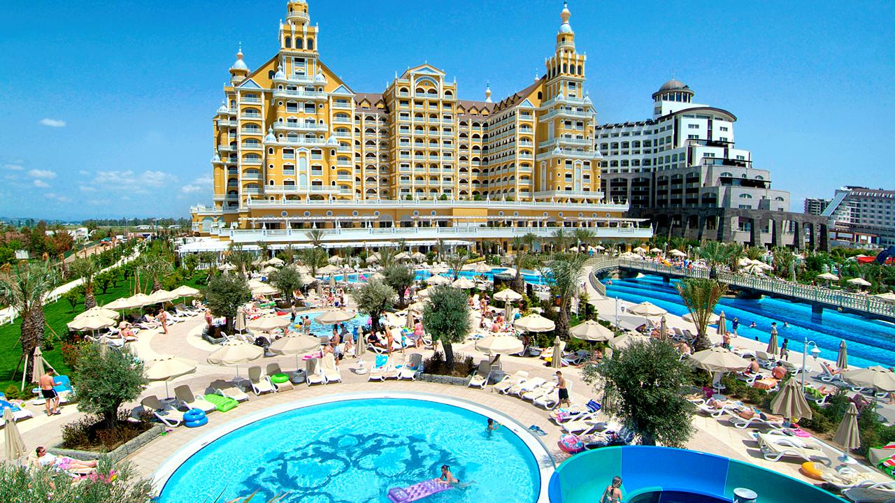 Hotel Royal Holiday Palace