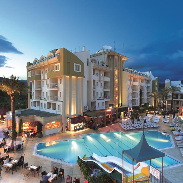 hotel-grand-cettia