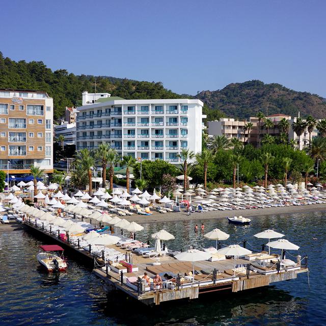 hotel-cettia-beach-resort-adults-only