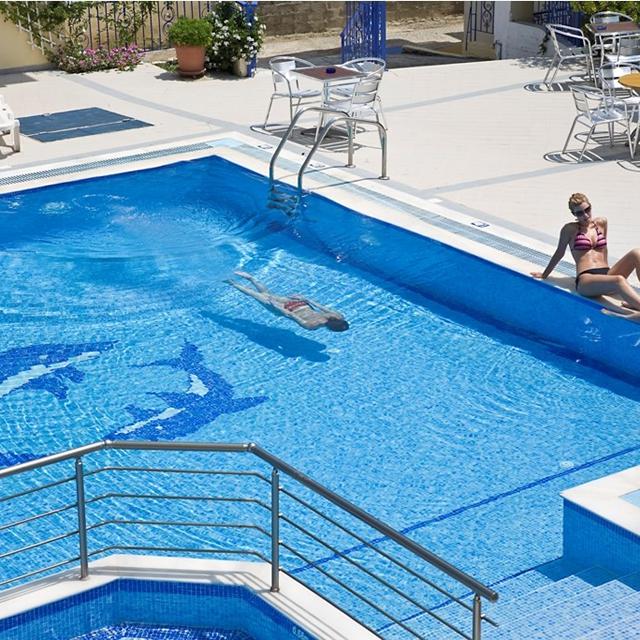 hotel-stratos