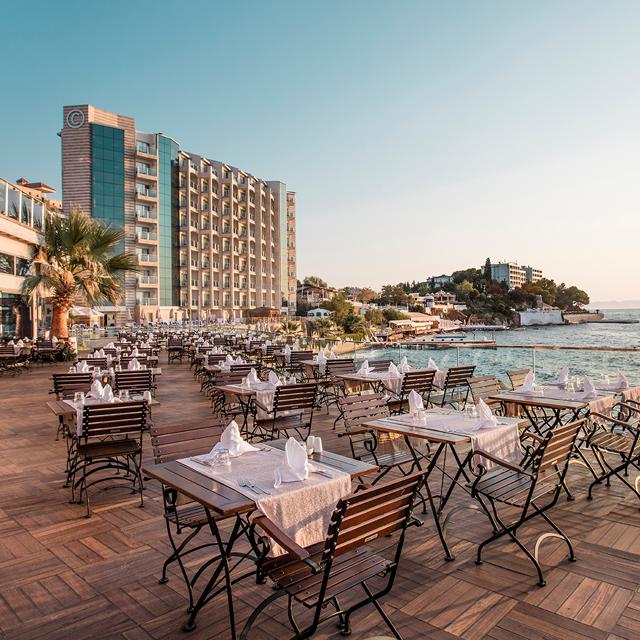 hotel-charisma-de-luxe