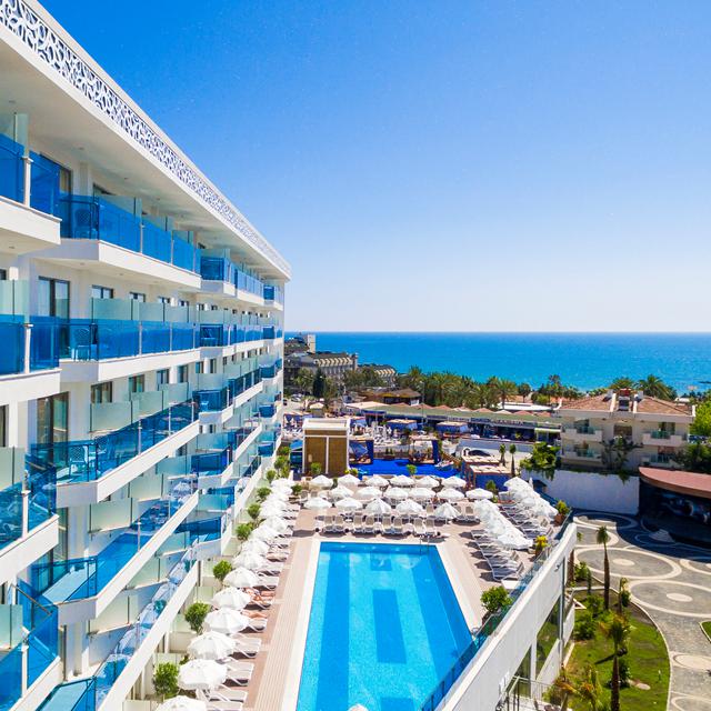 hotel-dream-world-hill