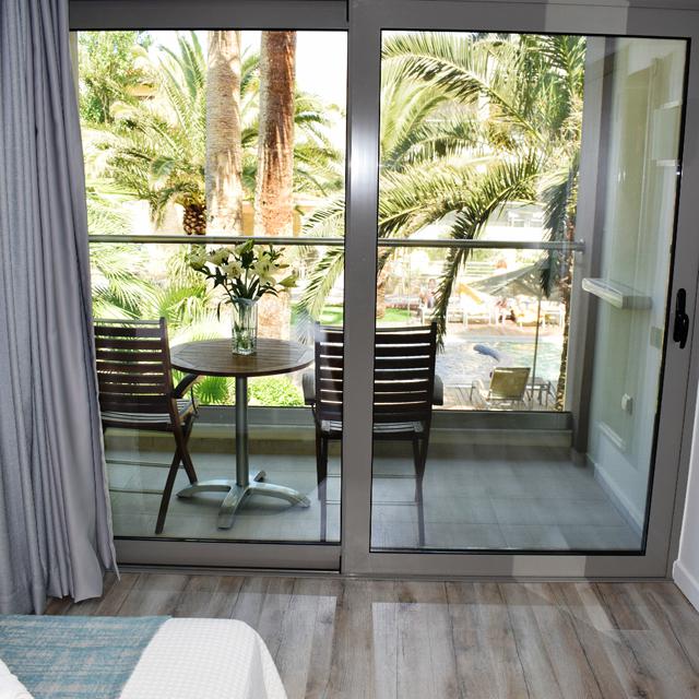 hotel-minos-mare-beach