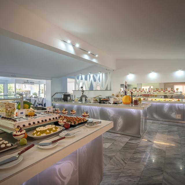 Hotel Diana Palace