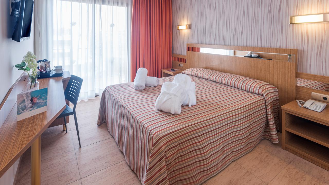 8 Dagen logies/ontbijt Sumus Hotel Stella & Spa