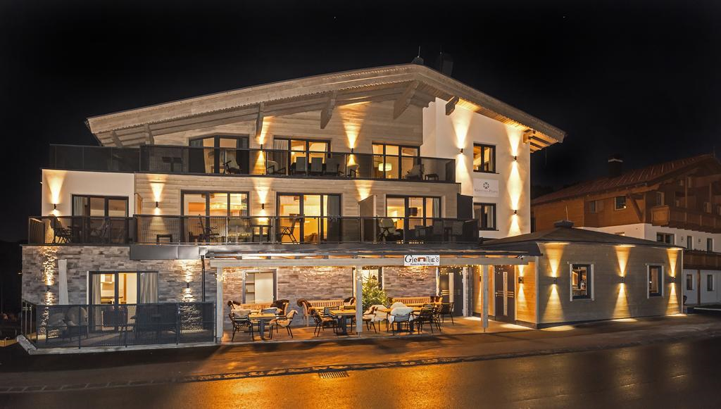 impressie Kristall Plaza