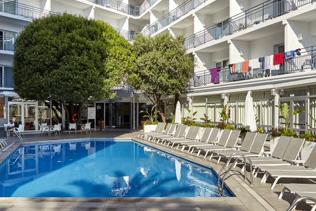 gran-hotel-flamingo-adults-only