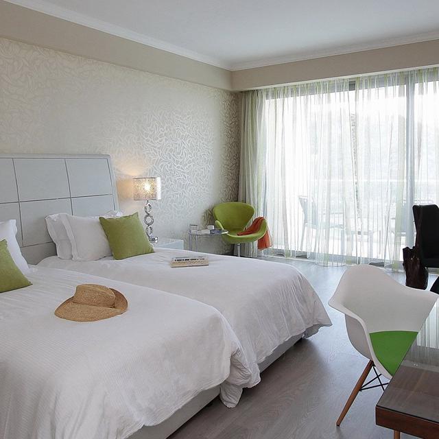 hotel-atrium-platinum