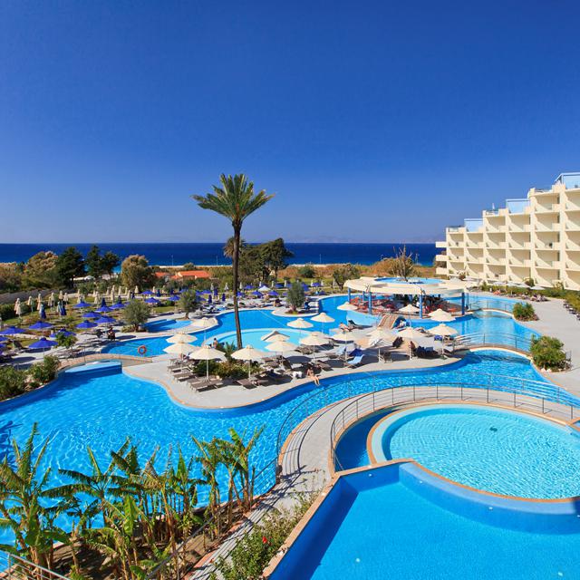 hotel-atrium-platinum