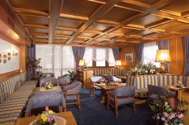 hotel-garden
