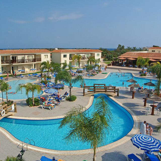 tsokkos-paradise-village-aparthotel