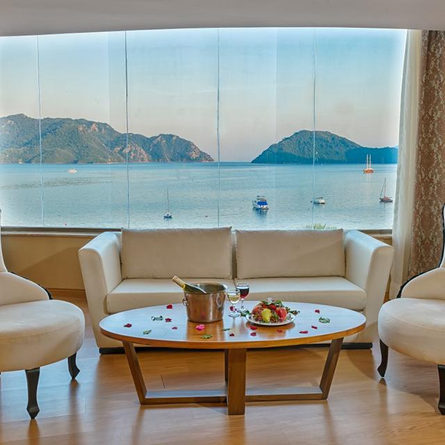 hotel-golden-rock-beach