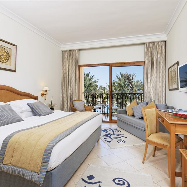 Hotel Mövenpick Resort & Marine Spa