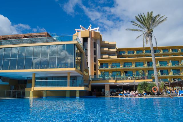 Last minute 4* all inclusive Fuerteventura € 693,- ▷ hotel aan het strand