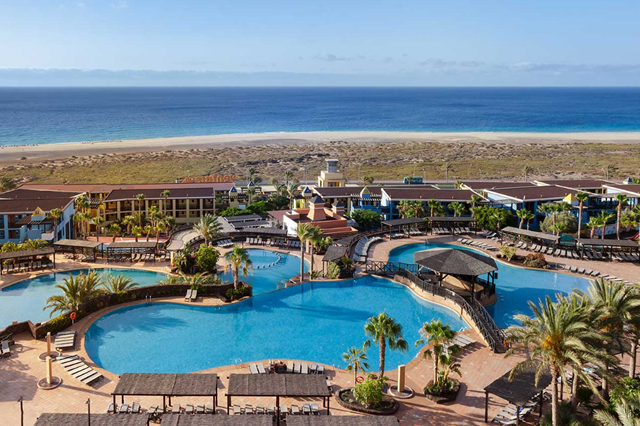 Last minute 4* Fuerteventura € 635,- | sauna, wellness, fitness, restaurant(s), tennisbaan, zwembad