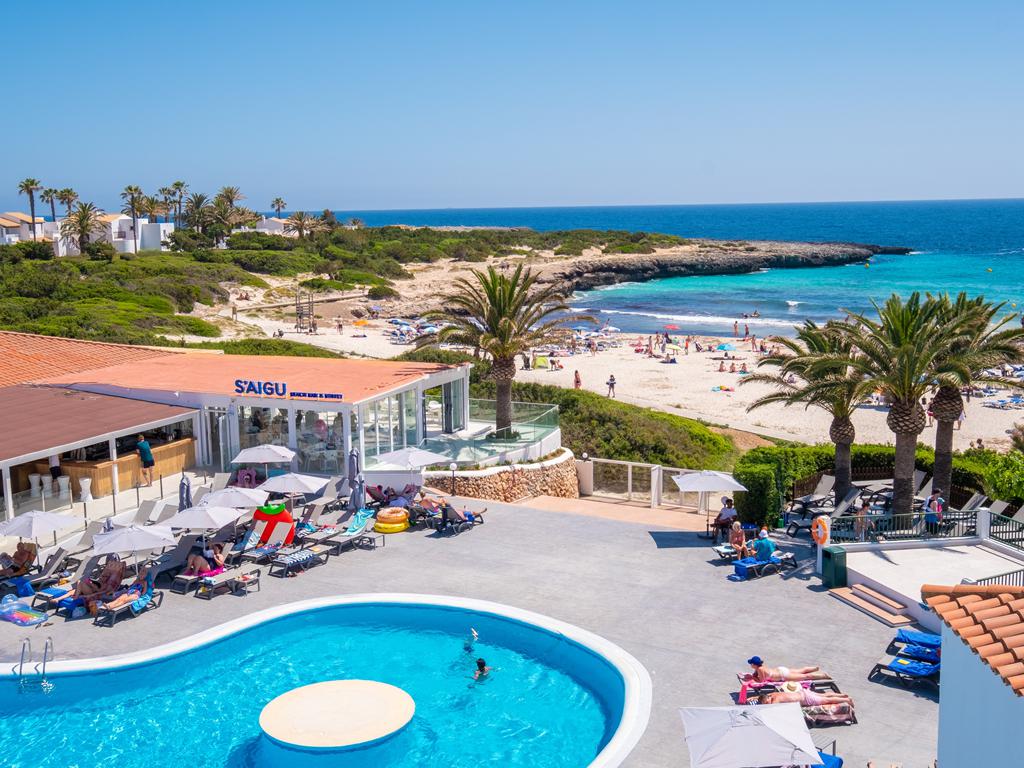 impressie FERGUS Style Carema Beach