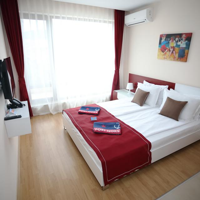 Aparthotel Premier Fort Beach