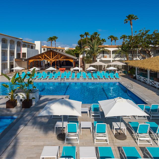 hotel-vibra-cala-tarida