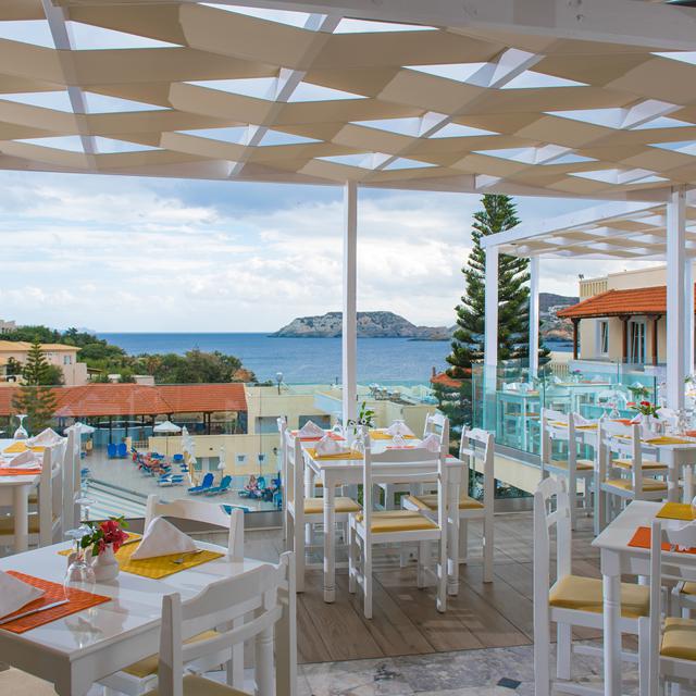 hotel-alexander-house