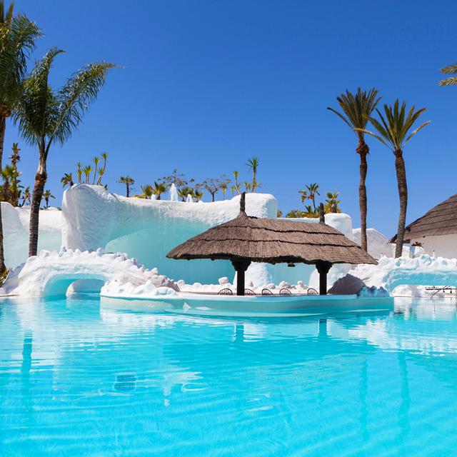 aparthotel-albayzin-del-mar